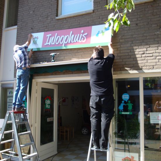 Kledingbeurs Inloophuis Koffie Enzo