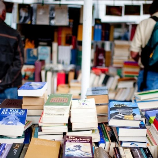 Maandelijkse boekenmarkt in de Caeciliakerk