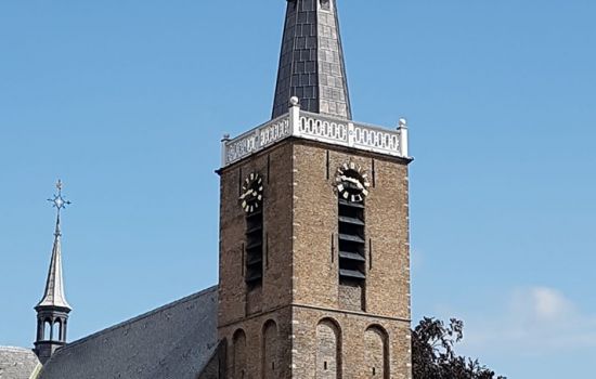 Kerktoren in ere hersteld