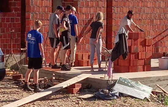 Moordrechtse jongeren in Bosnië maken het verschil en worden verrast