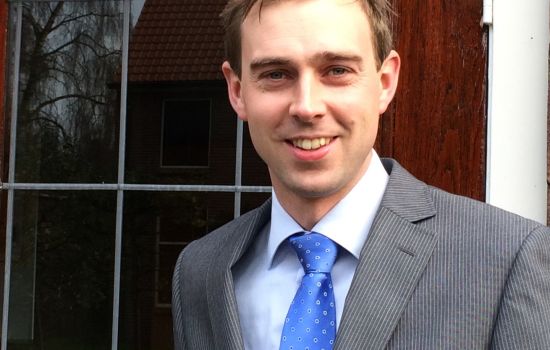 Ds. M. van Dam beoogt predikant Nieuwe kerk