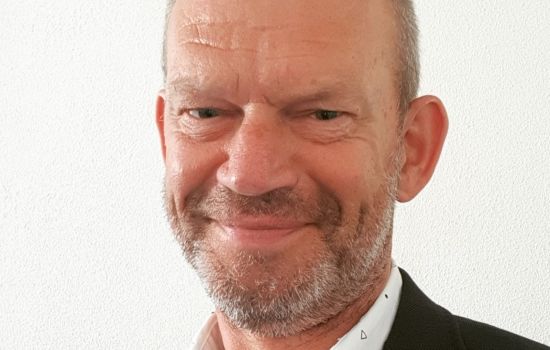 Henk Ockerse nieuwe voorzitter inloophuis Koffie Enzo