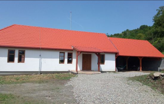 SHRM haalt banden aan in Barátos en Körispatak.