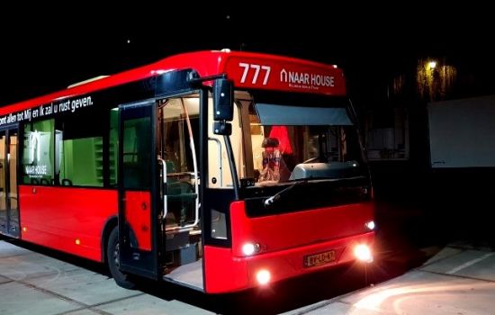 Naar House ‘Wat je uit liefde uitdeelt, vergaat niet.’