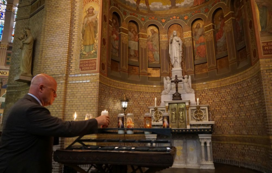 Minister Grapperhaus bezoekt kathedraal Rotterdam