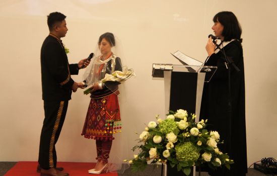 Esther van Schie ‘de Kachinbruiloft’