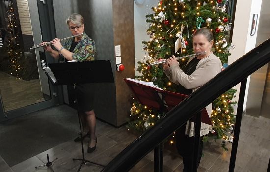 Kerstmuziek aan de Seine (video)