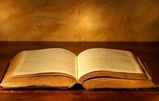 Wat doe je als de politiek de kerk in komt?