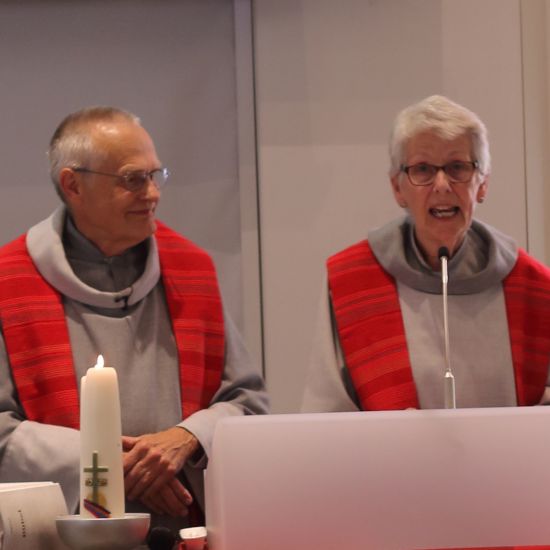 Feestelijke dankdenst rond jubilea voorgangersechtpaar