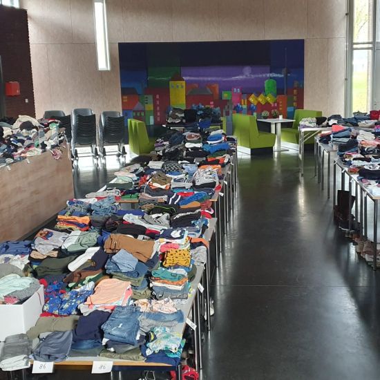 Kinderkleding beurs brengt 600,- euro op