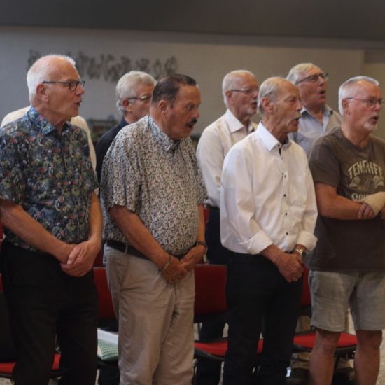 Foto 's Prins Alexanderkoor tijdens de repetitie voor het concert op 30 juni a.s. 7