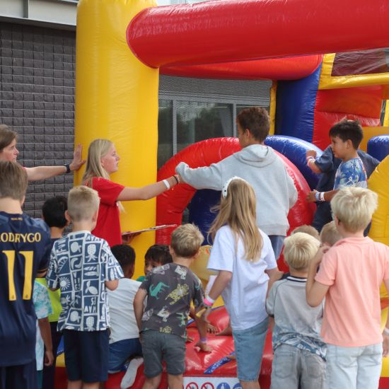 Dikke pret op Zomerfeest (foto 's) 3